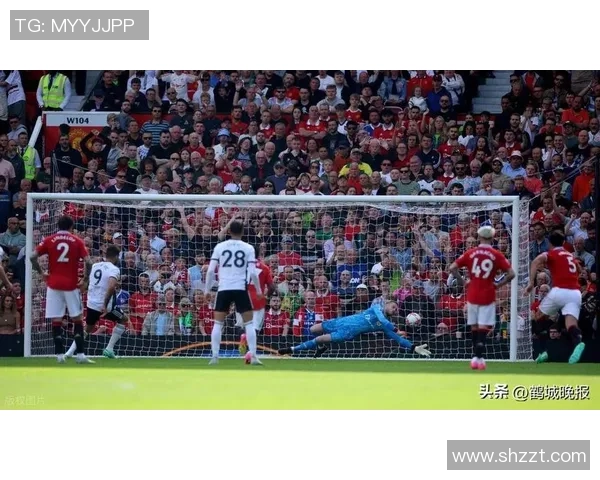 每天不训练的足球明星如何在赛场上保持巅峰状态与竞技水平的秘密揭秘